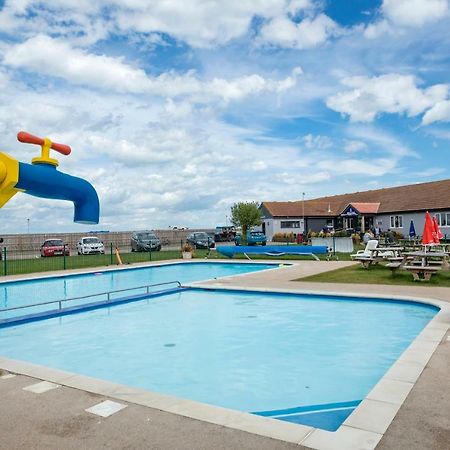 Camping Pods, Seaview Holiday Park Whitstable Buitenkant foto