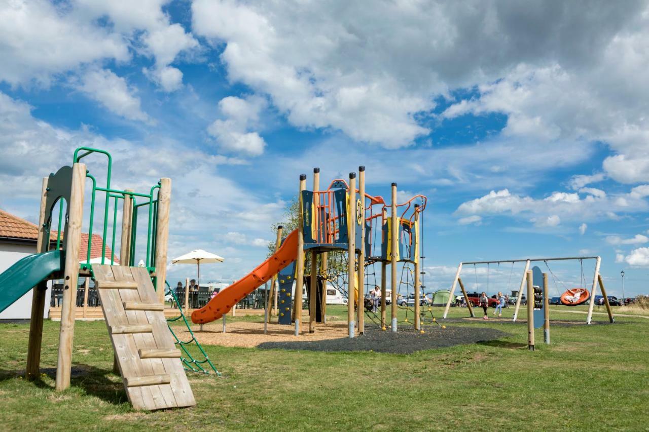 Camping Pods, Seaview Holiday Park Hotel Whitstable Buitenkant foto