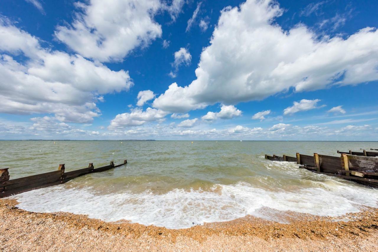 Camping Pods, Seaview Holiday Park Hotel Whitstable Buitenkant foto